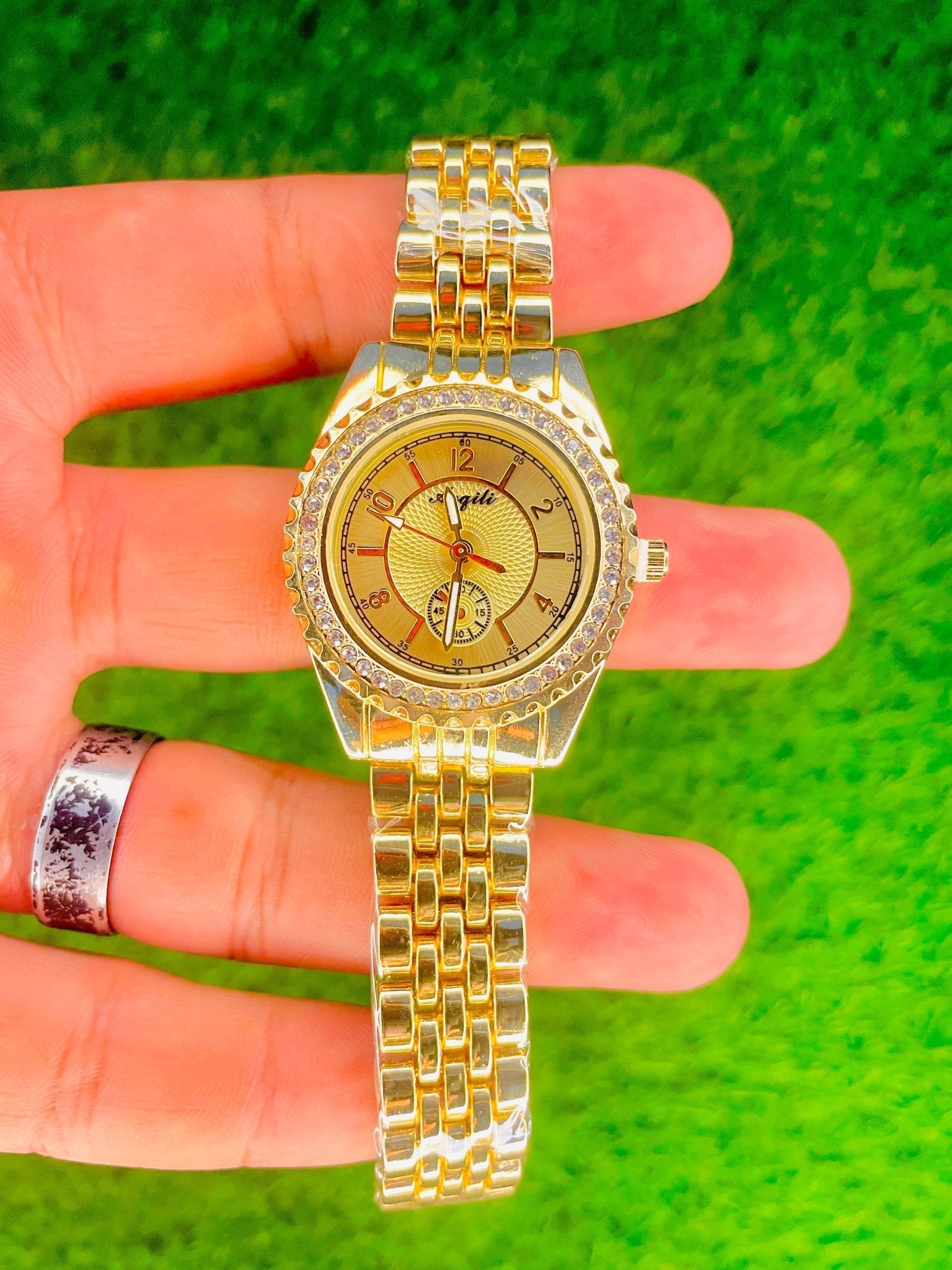 Luxury Gold YAZILI Women’s Watch – Stone - Studded Bezel, Water Resistant, 80–90g - Ascent Styles